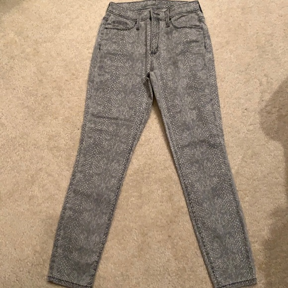Universal Thread snake print skinny jeans - Picture 1 of 8